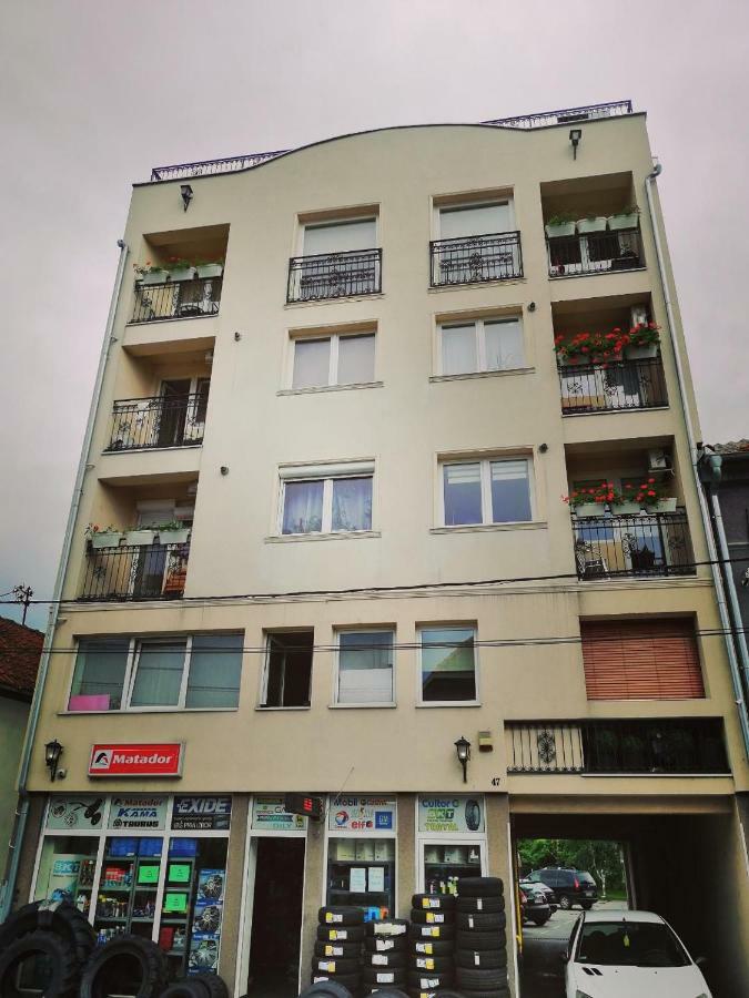 New And Nice Apartments Kragujevac Extérieur photo